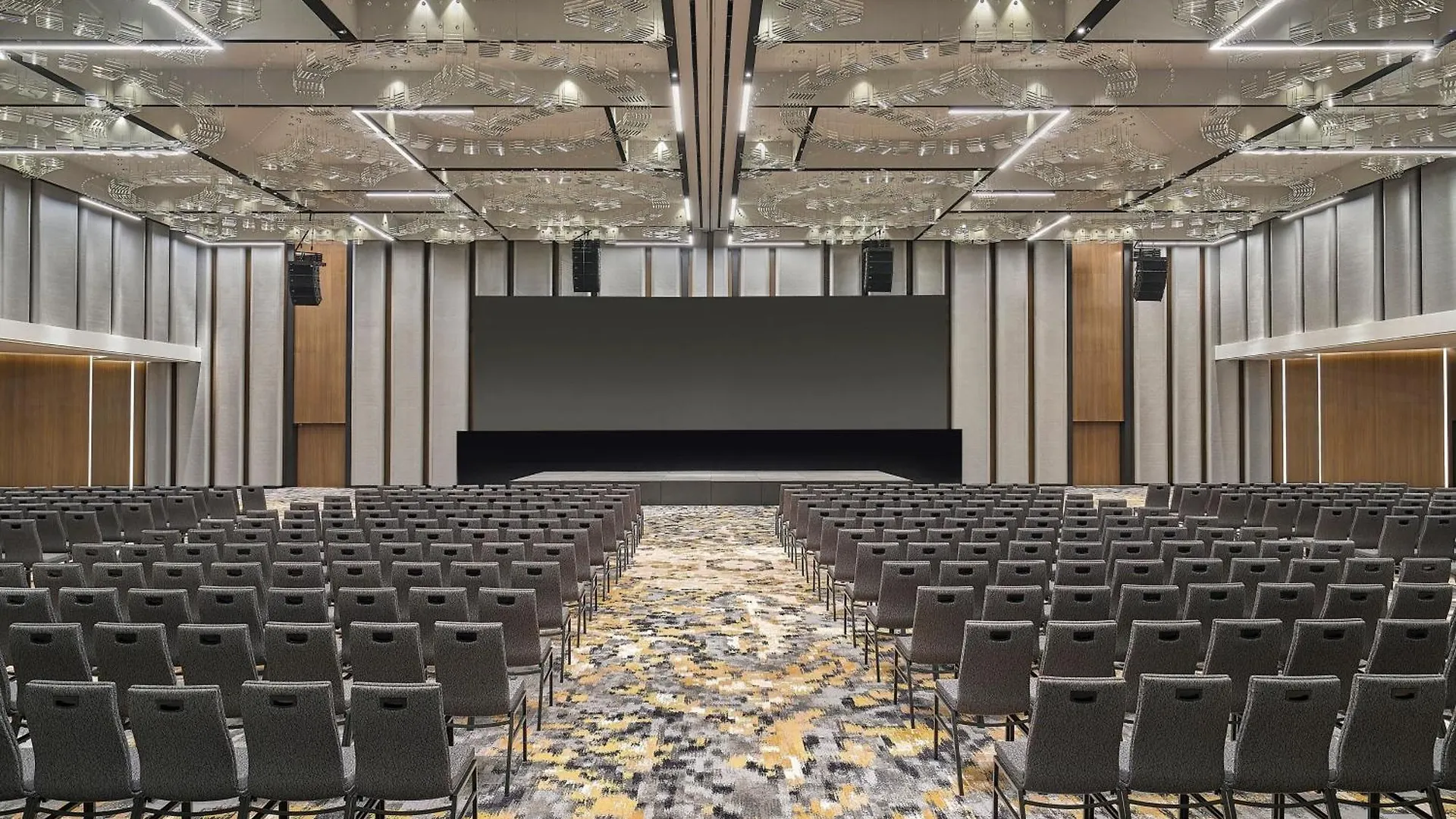 Renaissance Kuala Lumpur Hotel & Convention Centre 5*,  Malasia