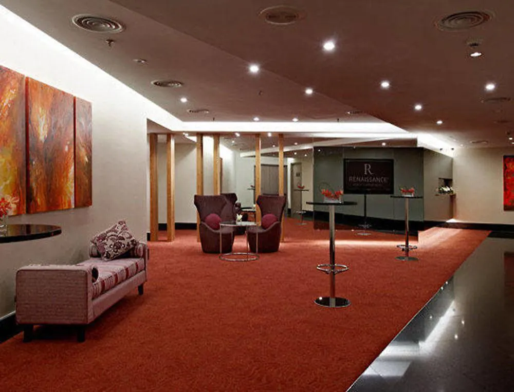Renaissance Kuala Lumpur Hotel & Convention Centre 5*,
