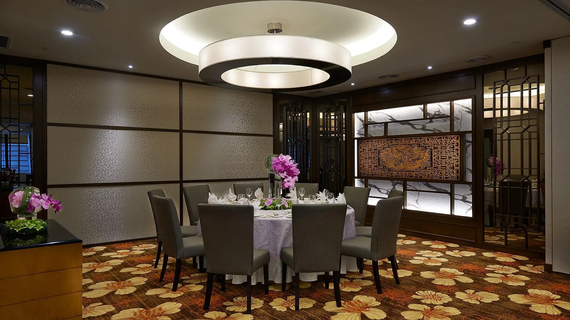 Renaissance Kuala Lumpur Hotel & Convention Centre