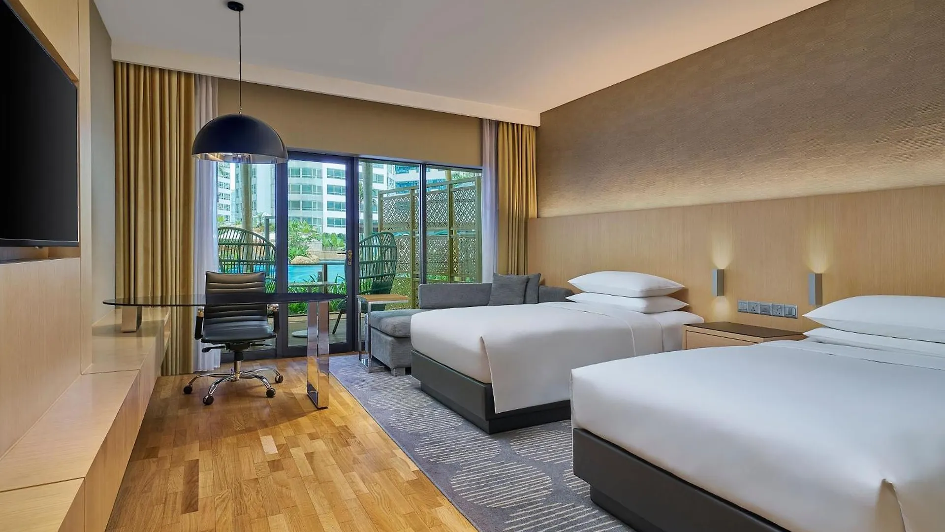 Renaissance Kuala Lumpur Hotel & Convention Centre