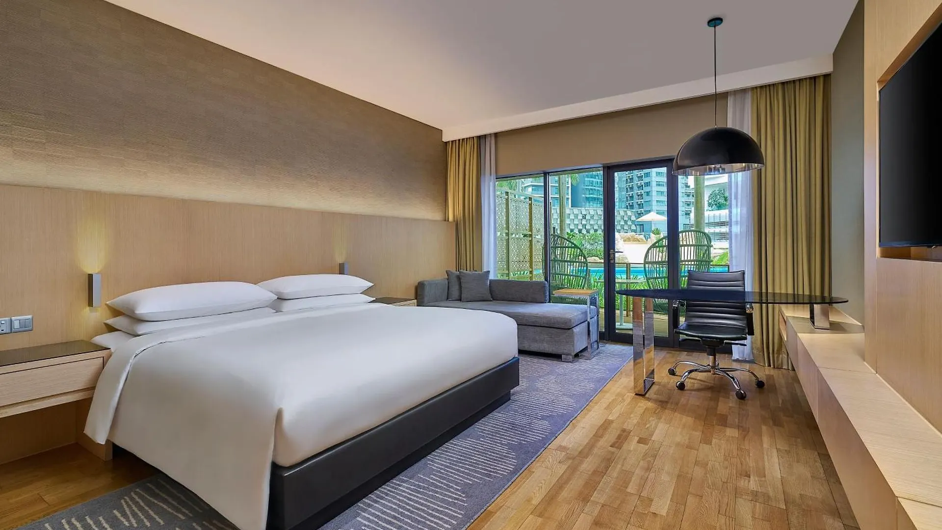 Renaissance Kuala Lumpur Hotel & Convention Centre